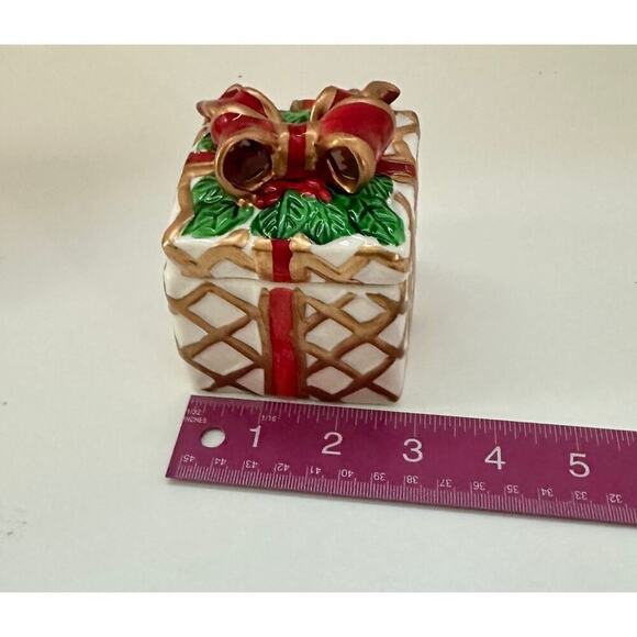 Christmas Candle Set of 3 Hand Painted Ceramic Holiday Gift Box Shaped Candles - Picture 7 of 7